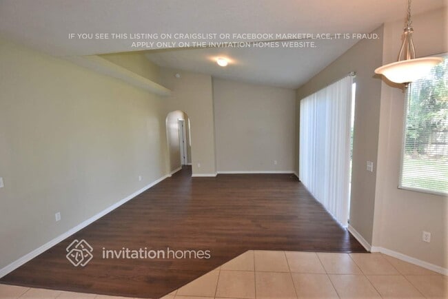 Building Photo - 12908 Lake Ventana Dr