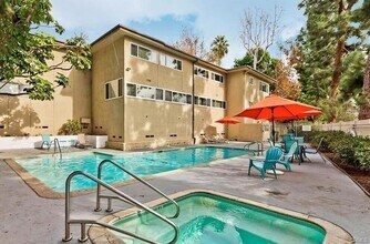Building Photo - 11138 Aqua Vista St