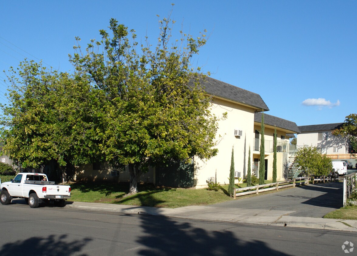4851 73rd St, La Mesa, CA 91942 Apartments in La Mesa, CA