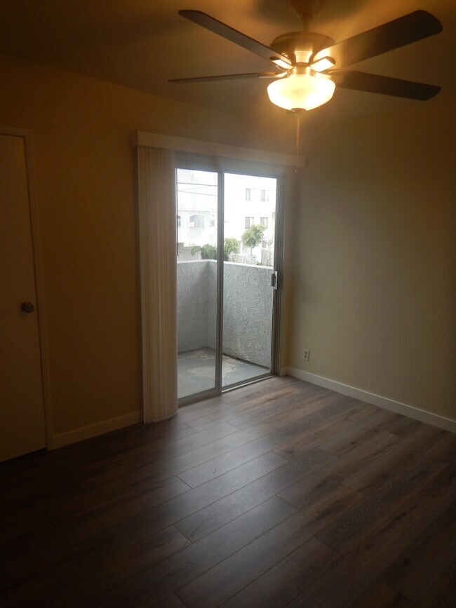 Foto del edificio - 4307 W. 142nd Street