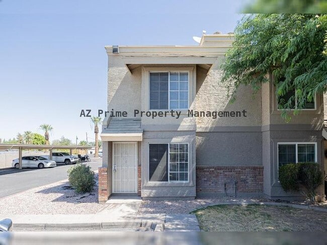 Photo - 1055 W 5th St Townhome