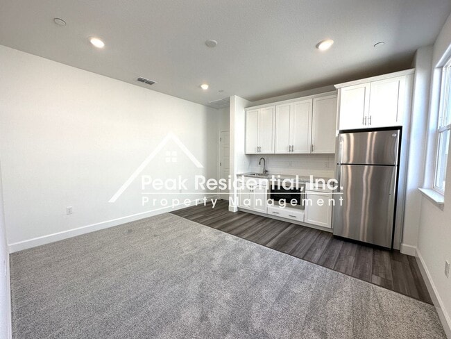 Building Photo - 1 br, 1 bath House - 4006 Watermist Wy - R...