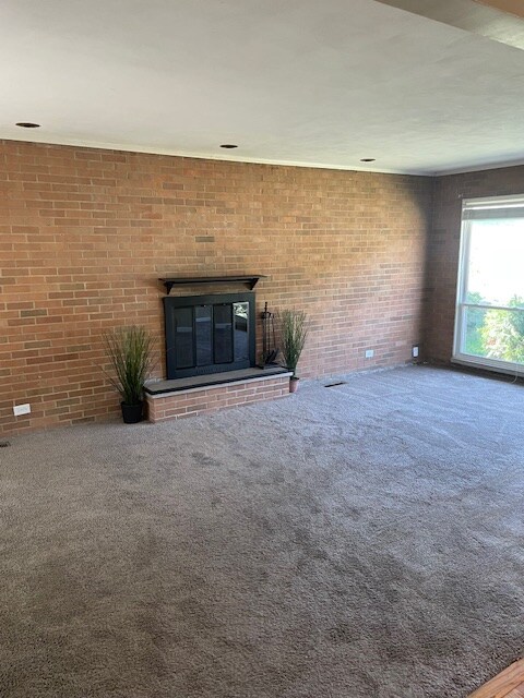 Foto del edificio - 9040 Crest Oak Ln