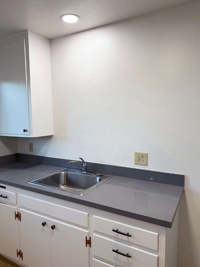 Foto del edificio - 2BD/1BA Single-Level Home Near Sonoma Plaza | Available Now!