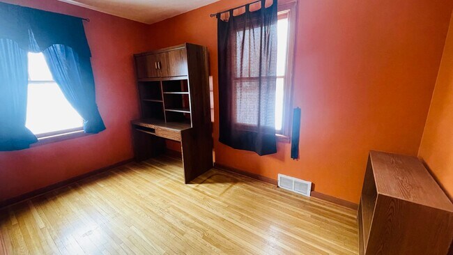 Foto del edificio - Beautiful 3 Bedroom 2 Bathroom House