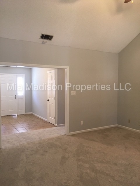 Foto del edificio - 28 Norwood Ct