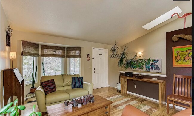 Foto del edificio - LOVELY 4 Bed 2 Bath Single Family Home in ...