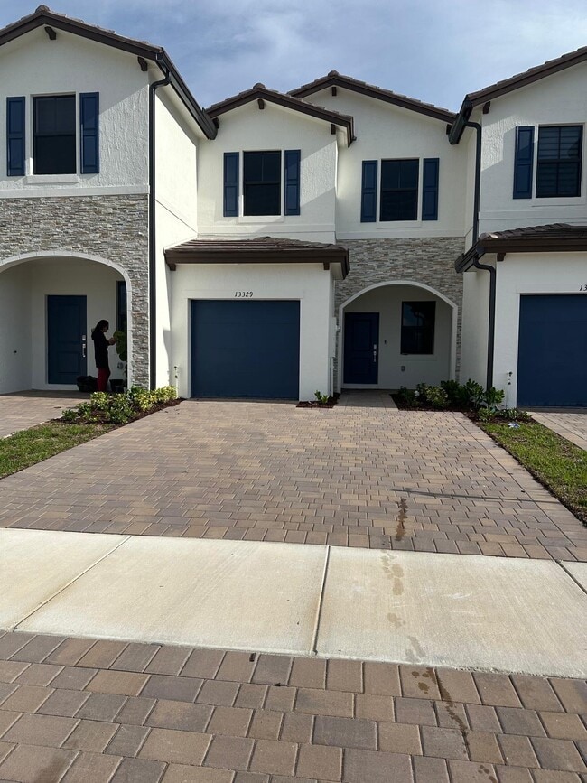 Photo - 13329 SW 233rd Terrace Townhome