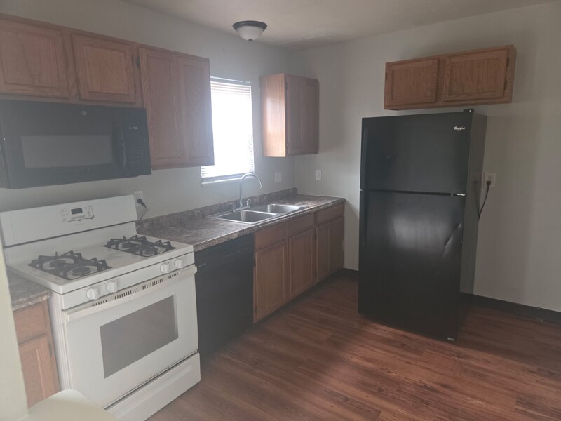 Foto principal - 453 Mathews Rd