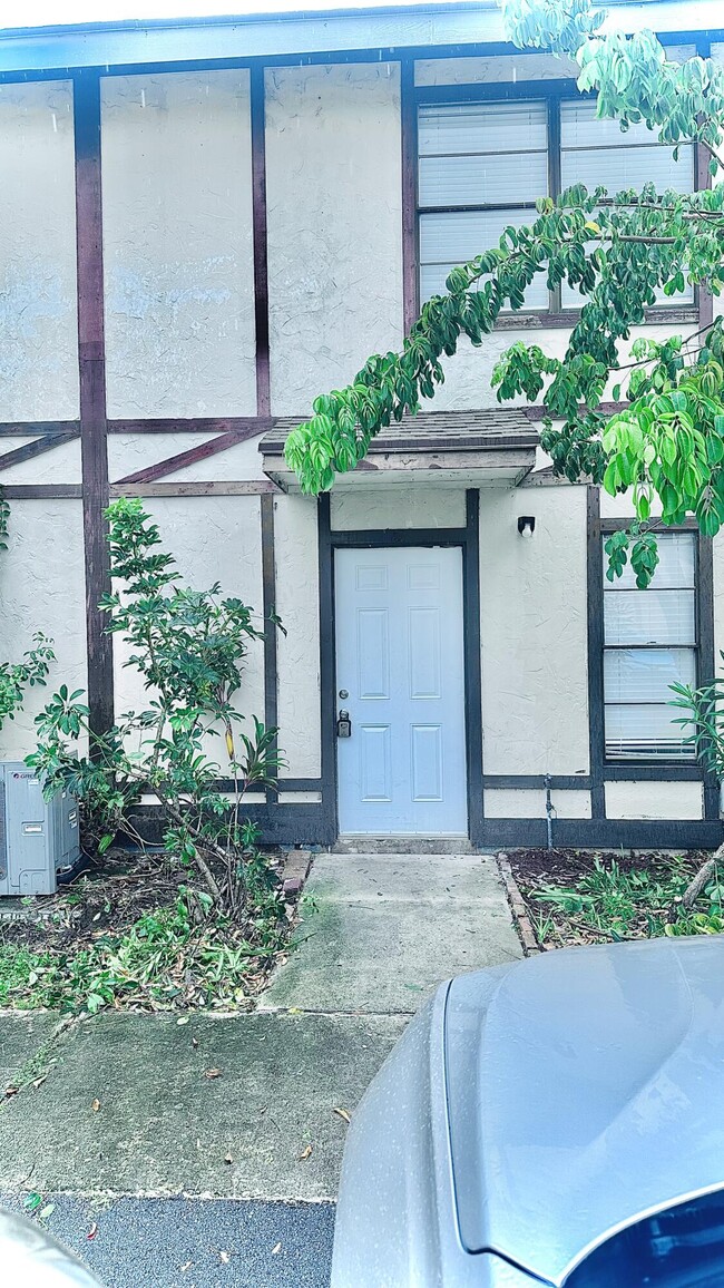 Building Photo - 5145 Breckenridge Pl
