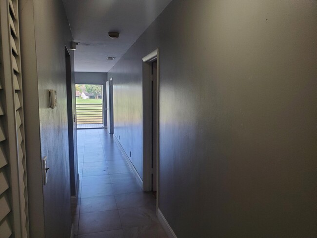 Foto del edificio - 7410 Woodmont Terrace