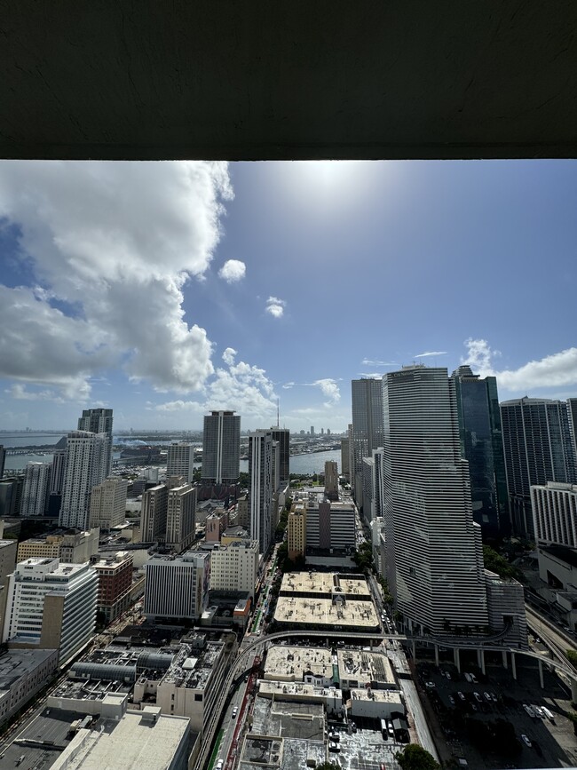 Foto del edificio - 44 W Flagler St