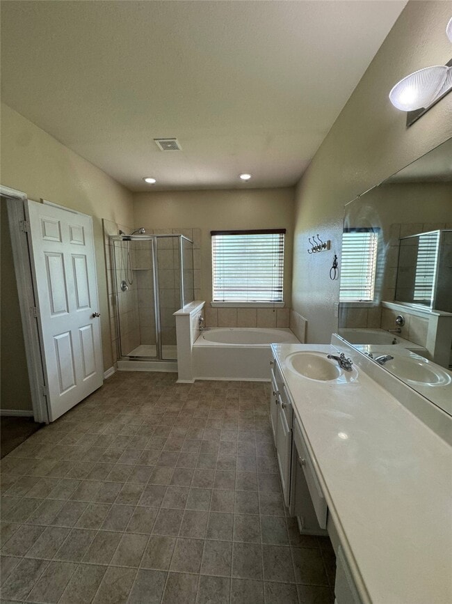 Building Photo - 20702 Quartz Creek Ln