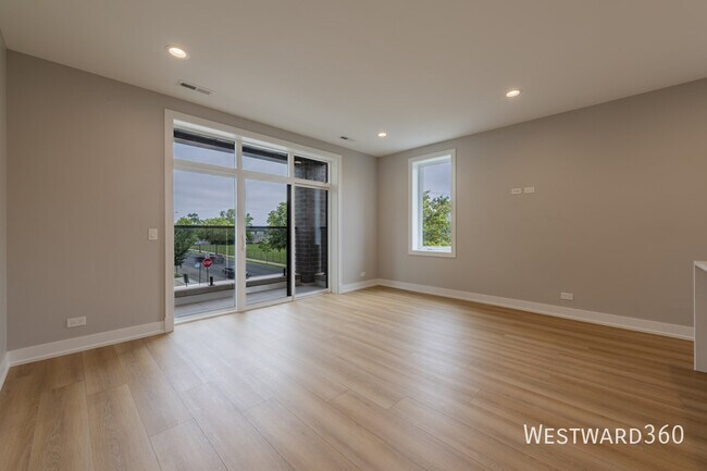 Foto del edificio - 3555 N Neenah Ave