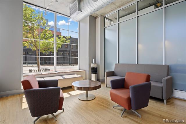 Building Photo - 1499 Blake St