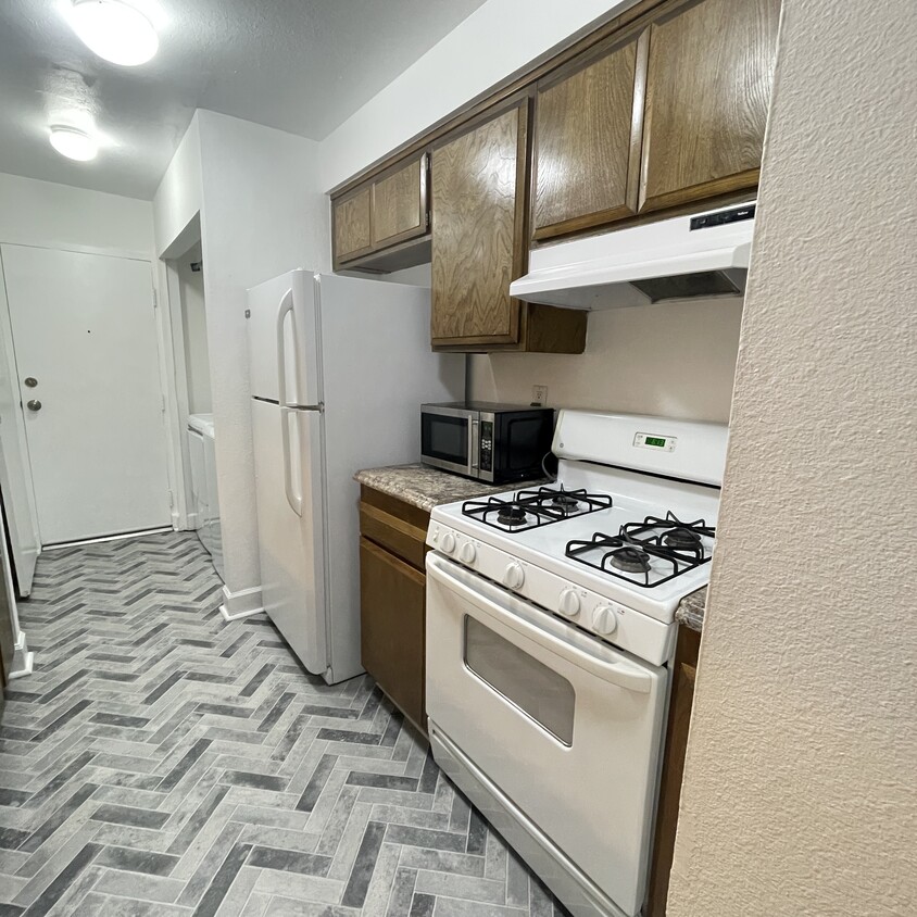 kitchen - 28817 Conejo View Dr