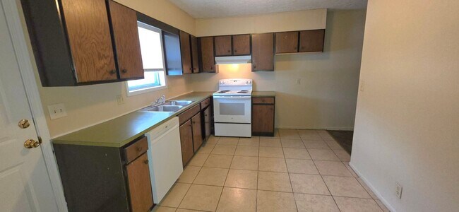 Foto del edificio - 305 E Downing St