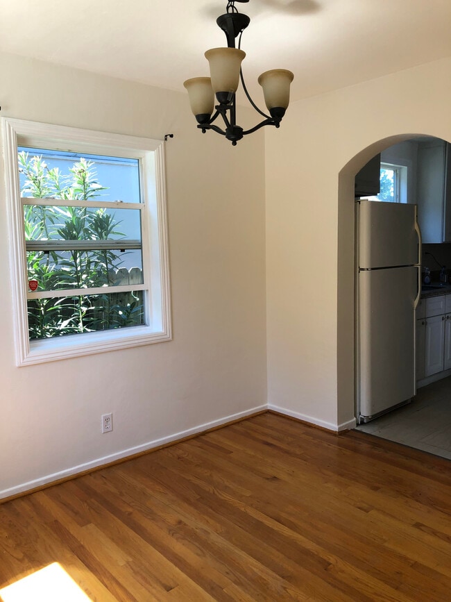 Foto del edificio - 1031 Hudson St