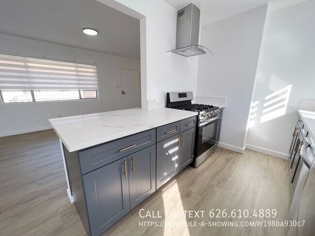 Foto del edificio - **NOW AVAILABLE** 521 E Live Oak, Unit E