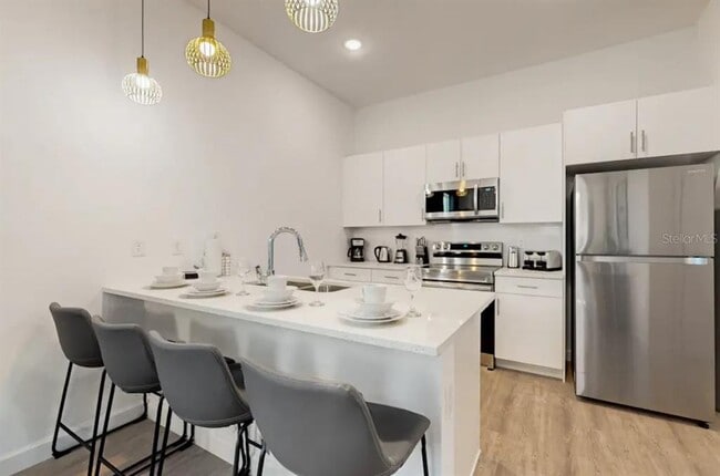 Building Photo - 347 Famagusta Dr