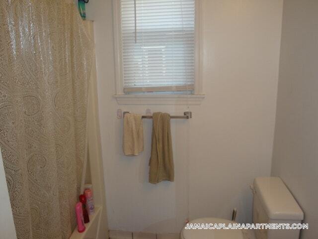 Building Photo - 7 Bynner St