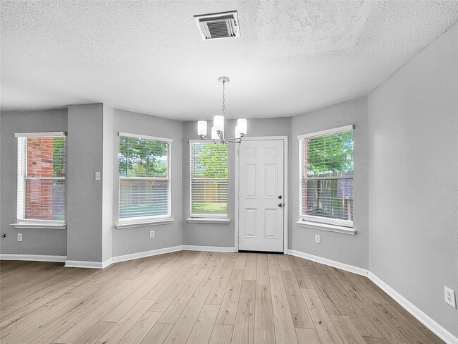 Foto del edificio - 8134 White Arbor Ct