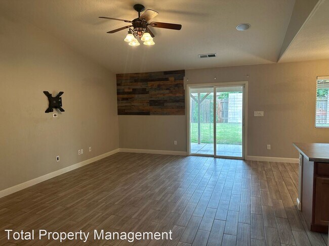 Building Photo - 3 br, 2 bath House - 2635 W Sedona Ave