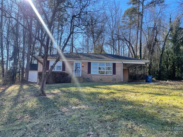 Foto principal - 634 23rd St Cir NE