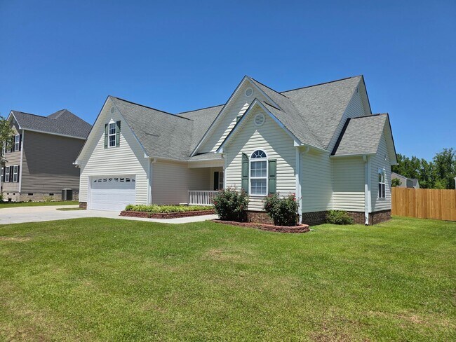 Foto del edificio - Spacious 4-Bedroom Bryan Farms Beauty with Bonus Suite, Large Fenced Yard & RV/Boat Parking!
