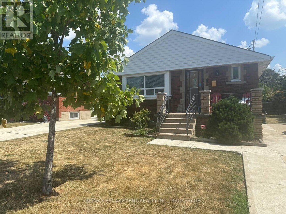 Photo principale - 253 E 44th St