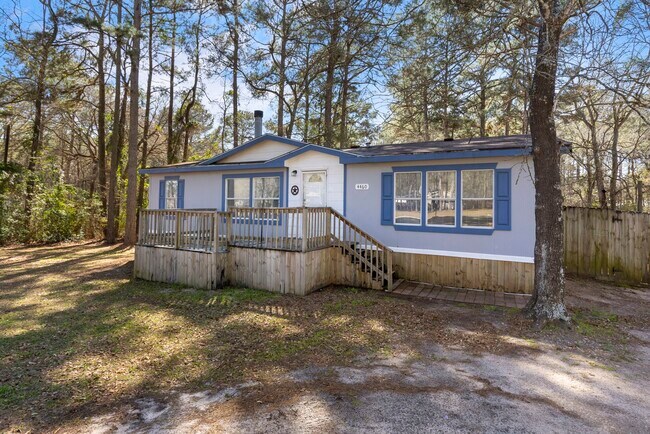 Building Photo - 4460 Grand Oaks Dr