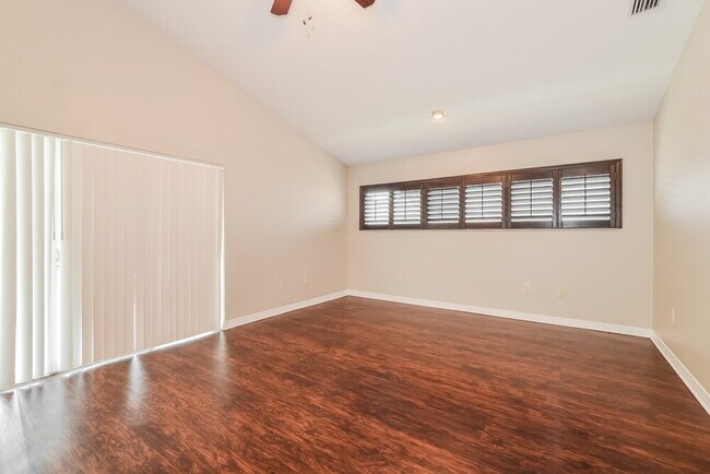 Foto del edificio - 1436 Lake Marion Dr