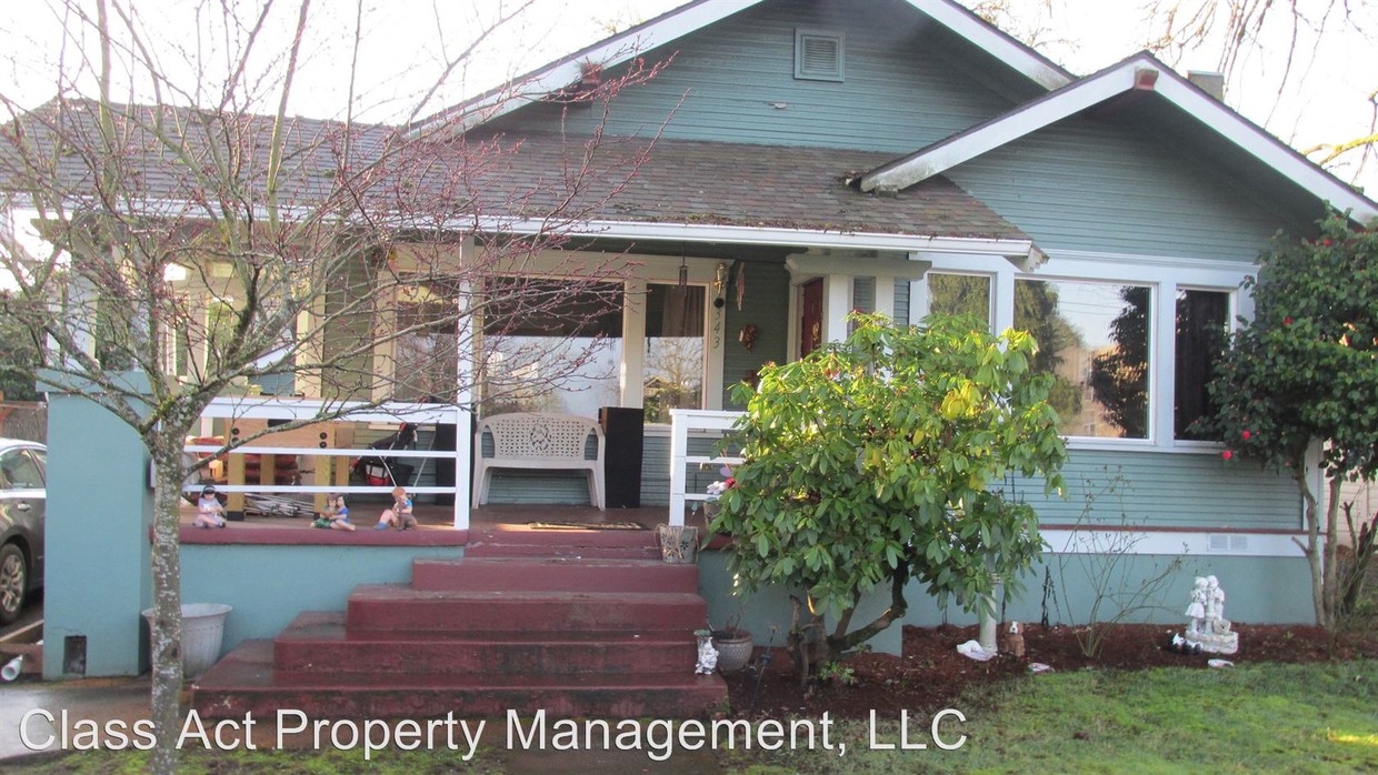 Primary Photo - 343 SW Washington St