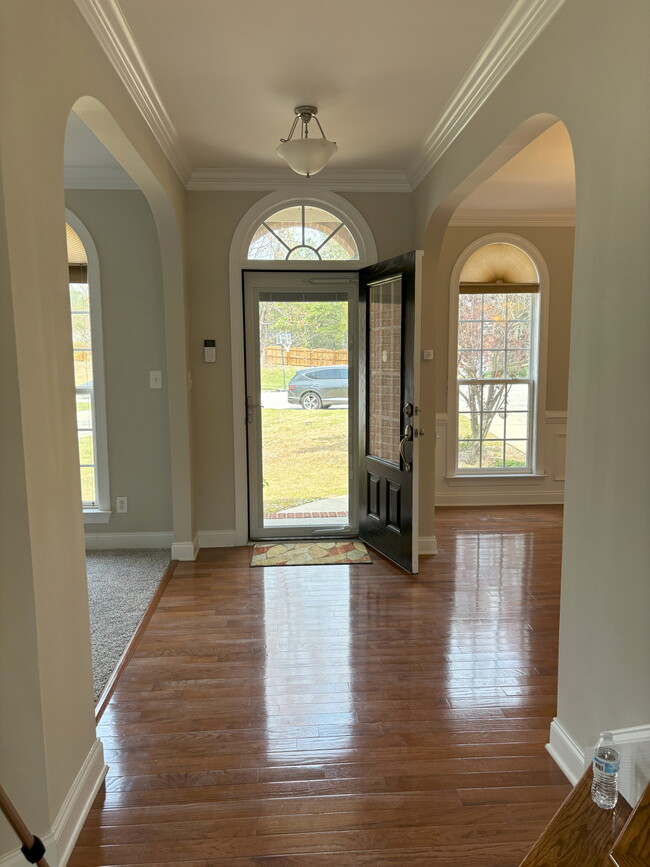 Foto del edificio - 1008 Longwillow Ct