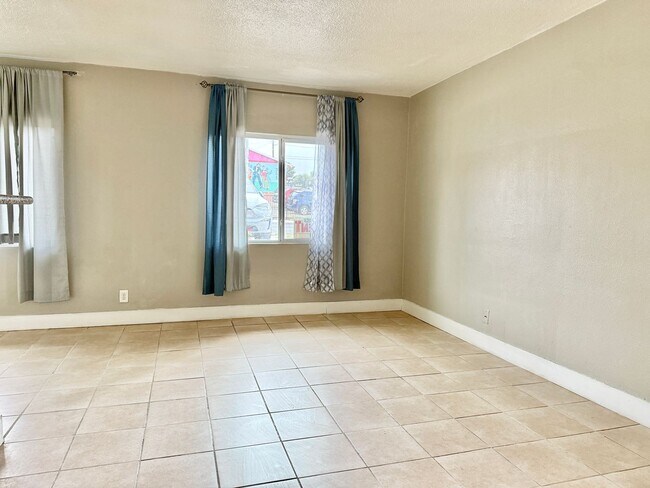 Foto del edificio - Cozy 2-Bed Upstairs Rental – Well-Maintained & Move-In Ready!