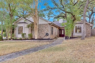 Building Photo - 2120 Wychwood Dr