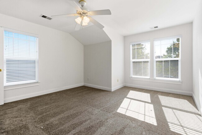 Foto del edificio - 7819 Chaddsley Dr