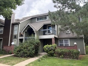 Building Photo - 3565 Windmill Dr