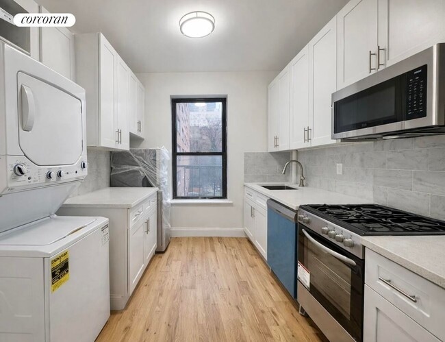 Building Photo - 1229 First Avenue 8