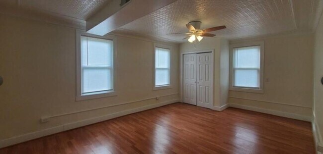 Building Photo - 606 Scituate Ave