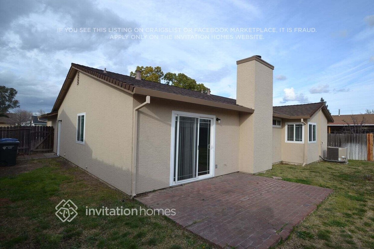 Foto del edificio - 636 Tailwind Dr