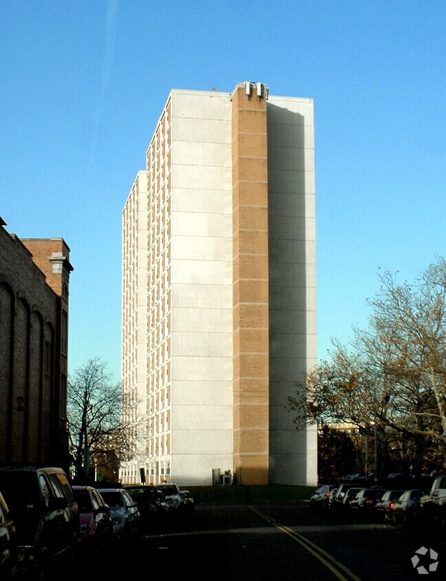 View from the south along Huron Avenue - Grandview Terrace