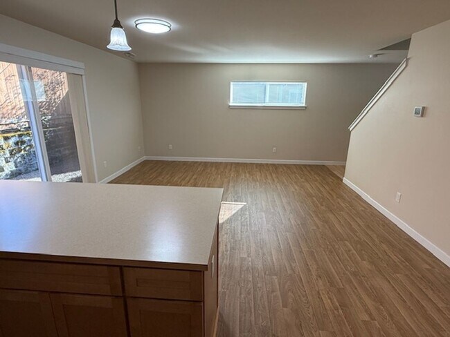 Foto del edificio - LYNNWOOD 3 BED, 2.5 BATH HOME FOR RENT; AV...