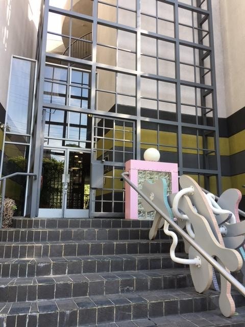 Building Photo - 884 Palm Ave