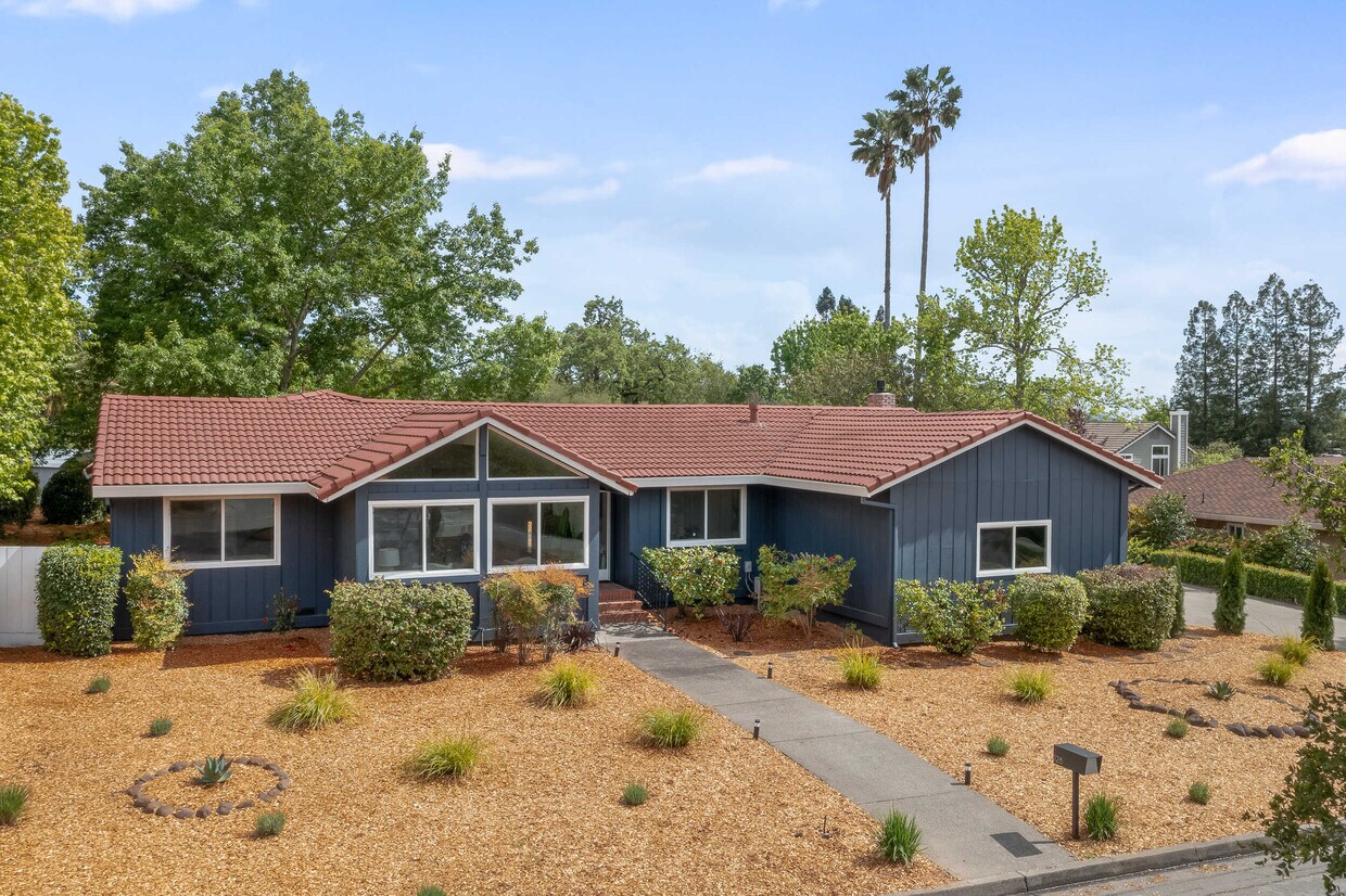 128 El Portola Dr, Sonoma, CA 95476 House Rental in Sonoma, CA