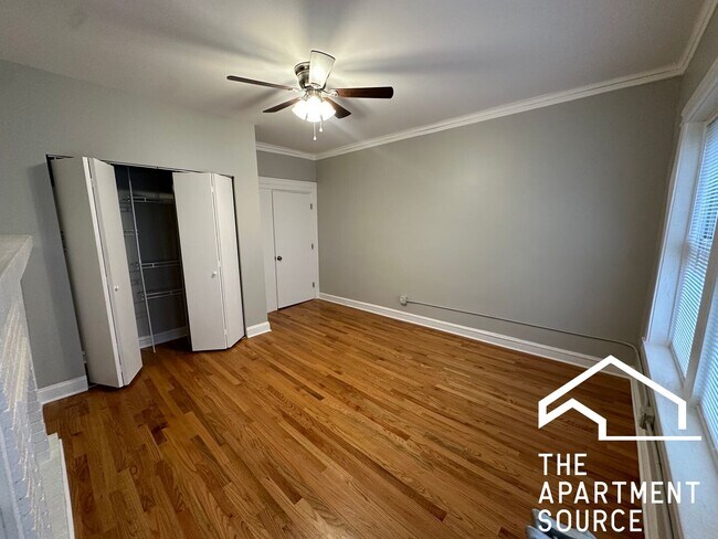 Foto del edificio - 4902 N St Louis Ave