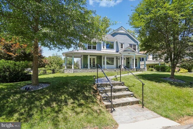 Building Photo - 7800 Radnor Rd
