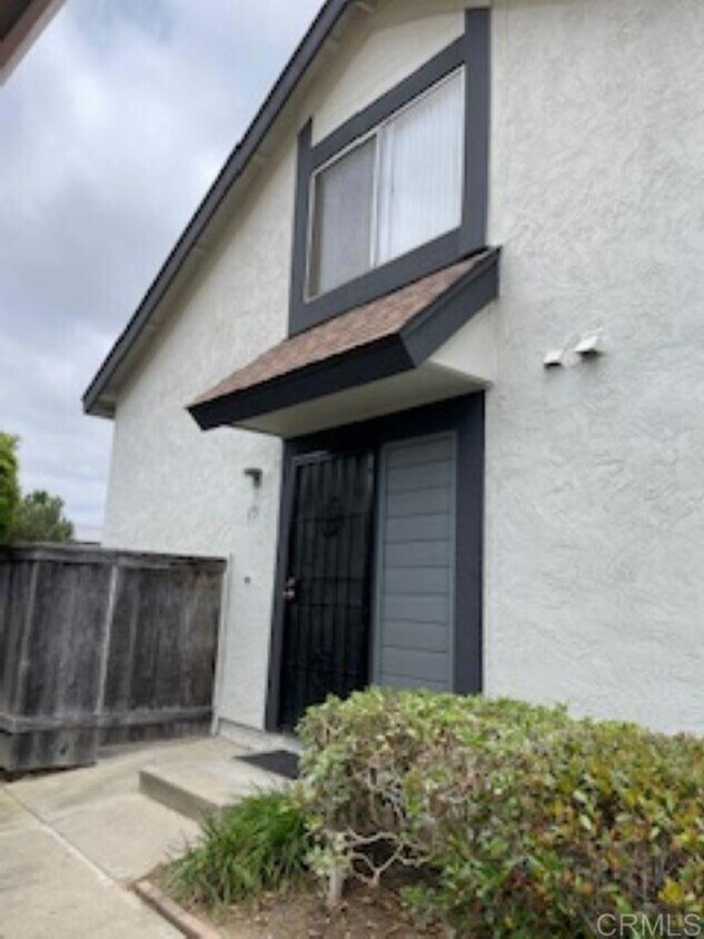 Foto principal - 1729 Hollister St