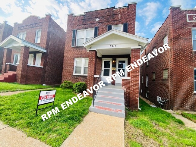 Building Photo - 3912 Miami St