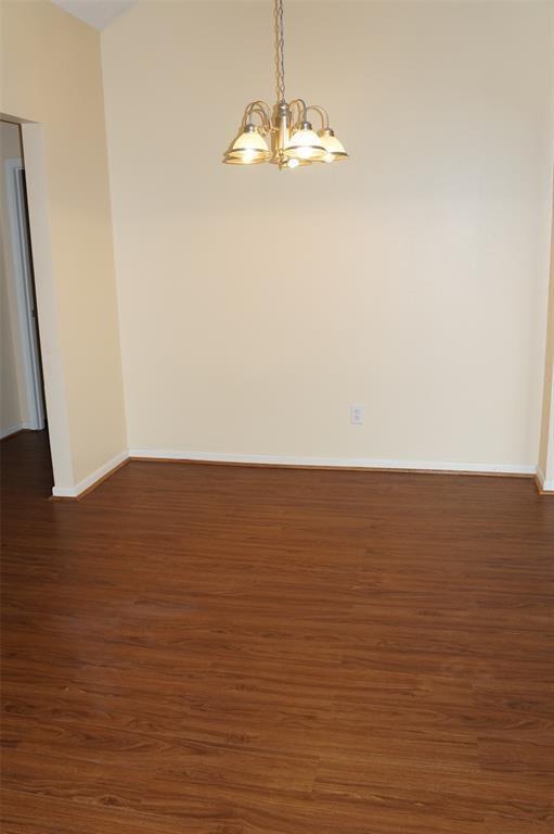 Building Photo - 723 Cedarwood Dr